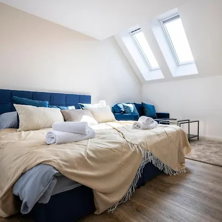 Charming 2br In 1 Free Parking * Praha