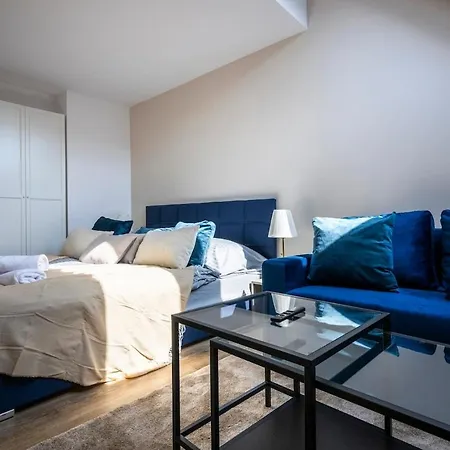 Charming 2br In 1 Free Parking *